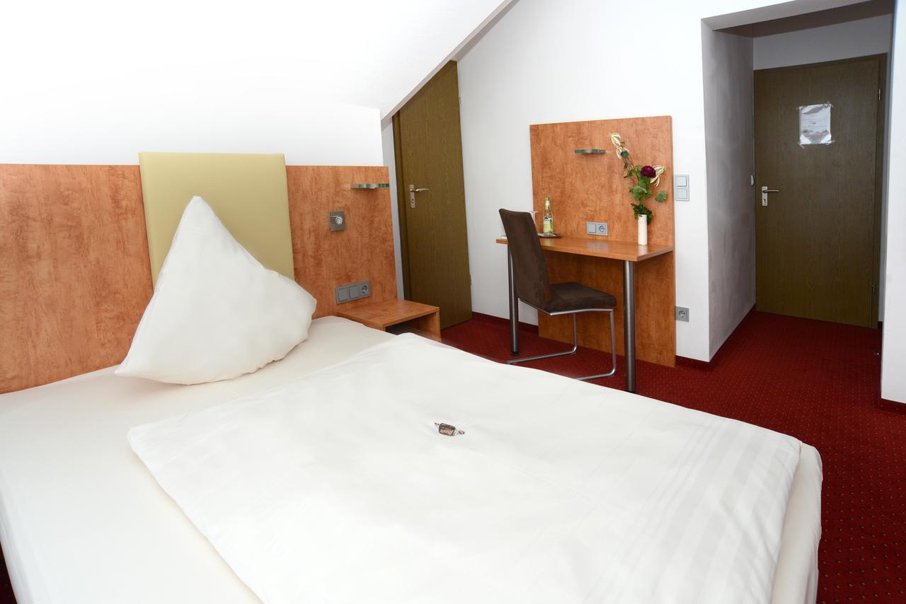 Hotel Jaegerhof Roth  Dış mekan fotoğraf