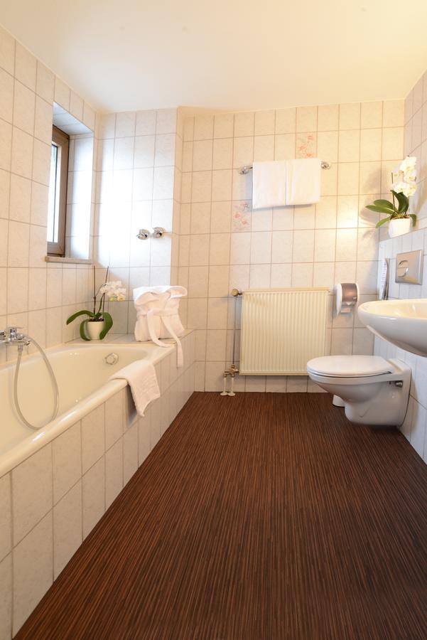 Hotel Jaegerhof Roth  Dış mekan fotoğraf